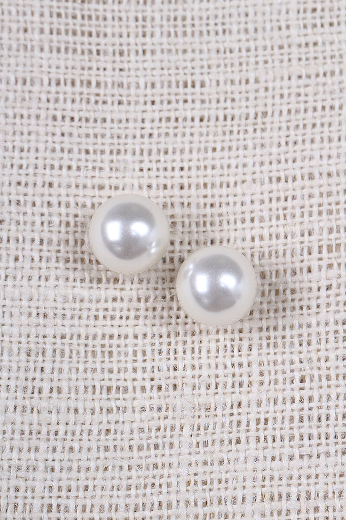 Oversized Faux Pearls Stud Earrings