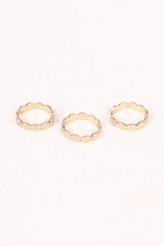 Scalloped Textured Ring Set